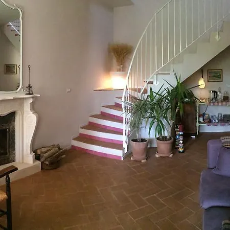 Altrocanto Bed & Breakfast *